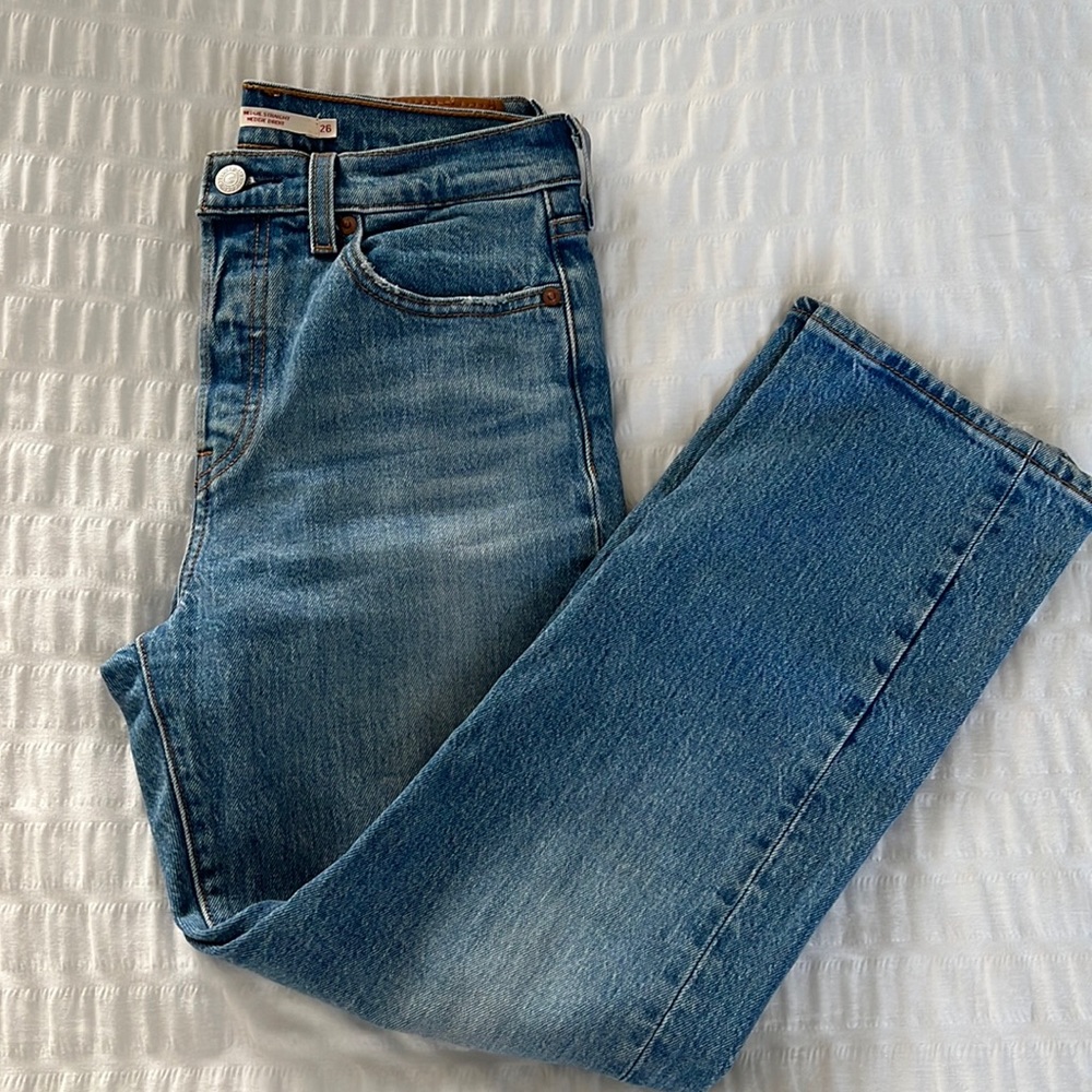 Levis Wedgie jeans